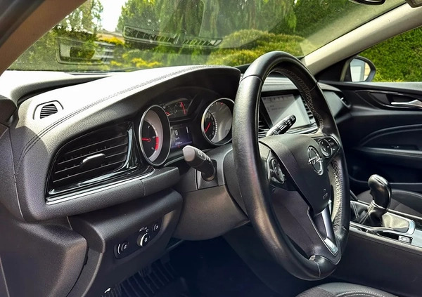 Opel Insignia cena 57999 przebieg: 221226, rok produkcji 2017 z Swarzędz małe 781